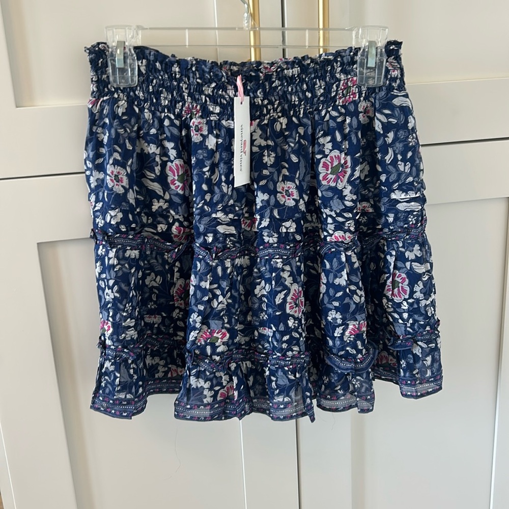 NWT Vinyard Vines Ruffle Skirt -M